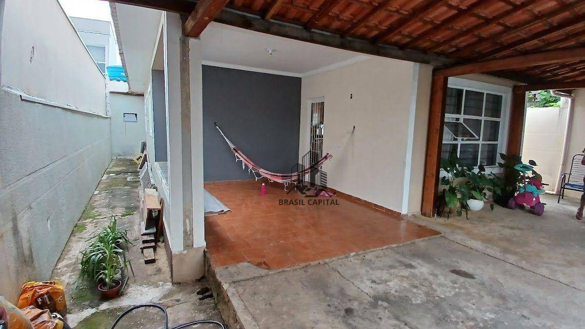 Casa à venda e aluguel com 3 quartos, 120m² - Foto 4