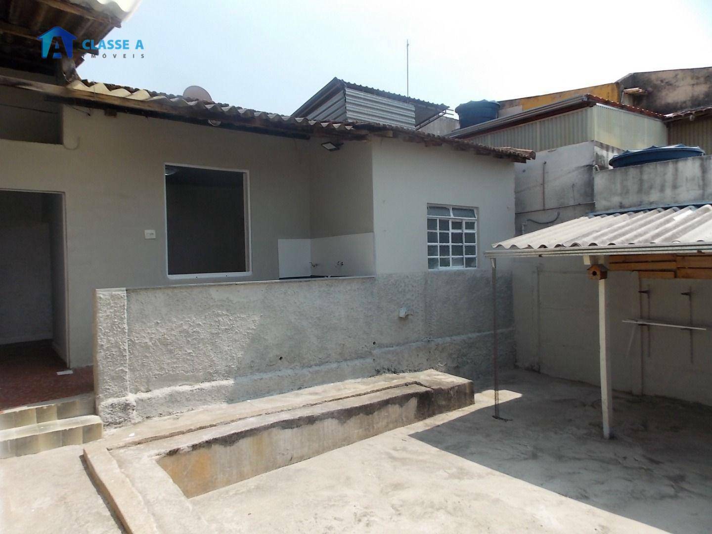 Casa à venda com 4 quartos, 160m² - Foto 26