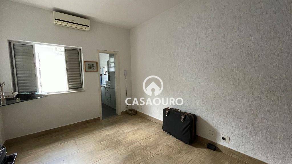 Casa à venda com 7 quartos, 400m² - Foto 19