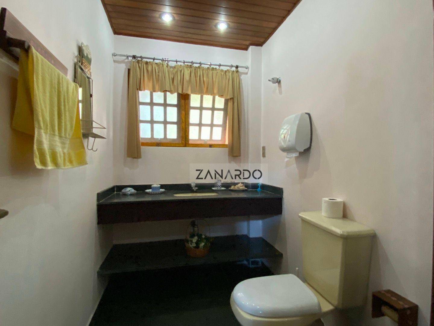 Casa de Condomínio à venda com 4 quartos, 700m² - Foto 22