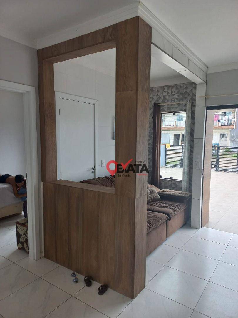 Casa à venda com 2 quartos, 50m² - Foto 4