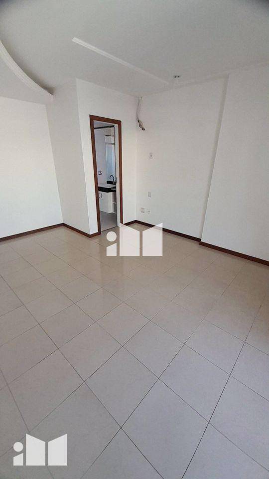 Apartamento à venda com 4 quartos, 157m² - Foto 13