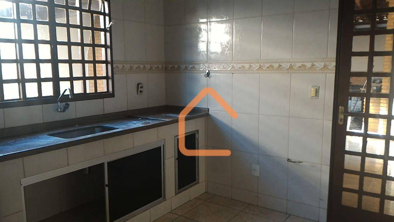 Casa à venda com 3 quartos, 160m² - Foto 5