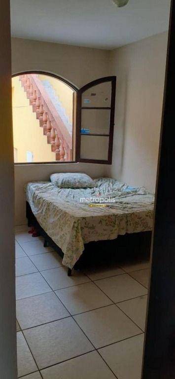 Sobrado à venda com 2 quartos, 216m² - Foto 8