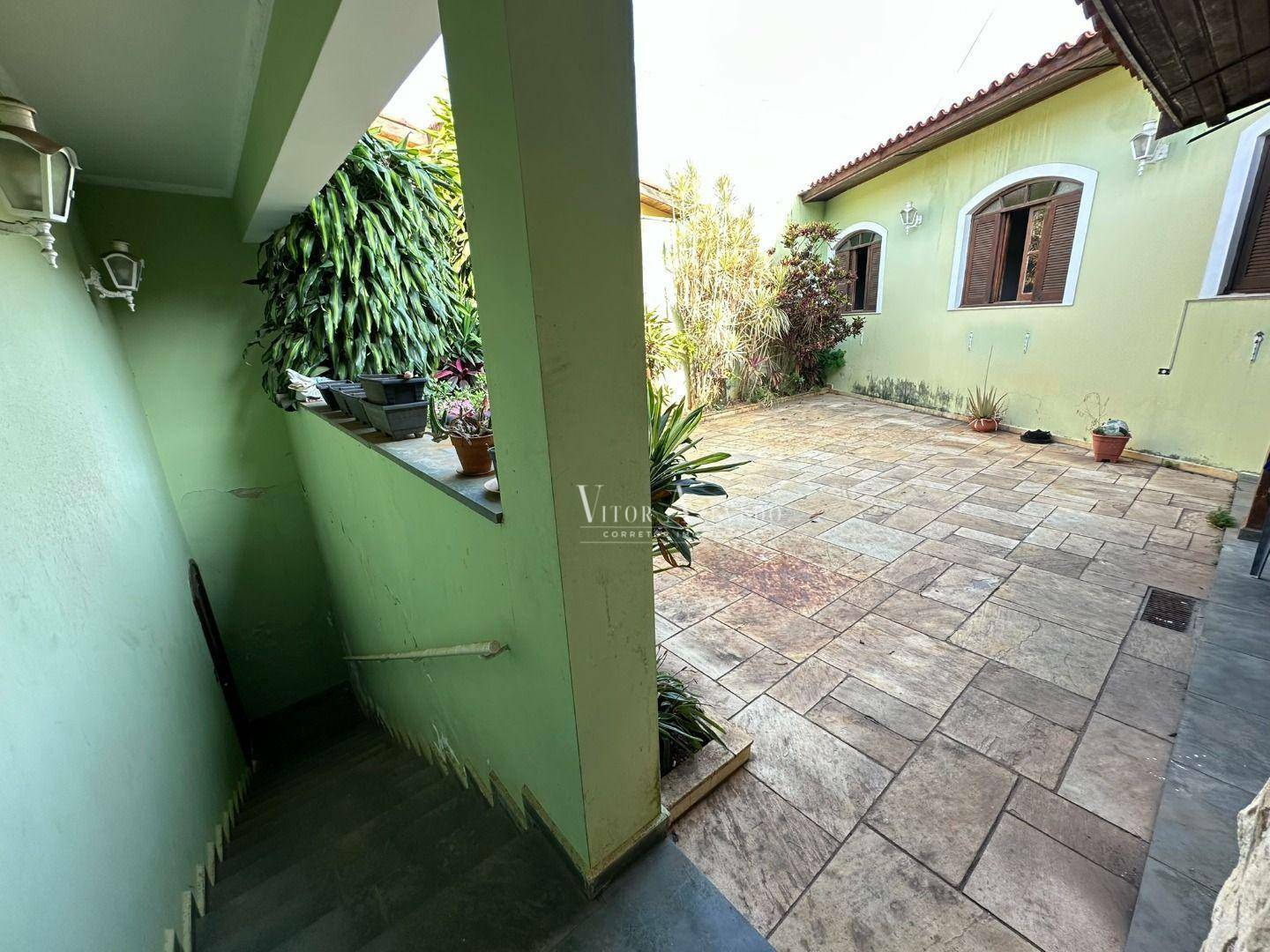 Casa à venda com 3 quartos, 256m² - Foto 39