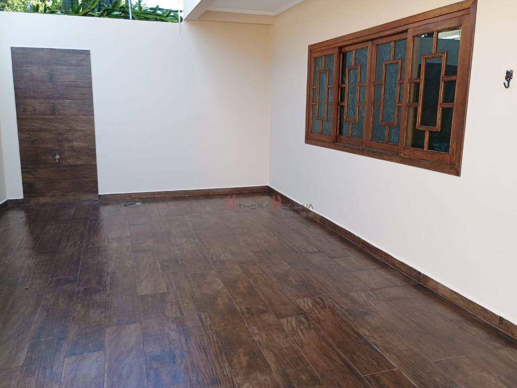 Casa à venda com 3 quartos, 454m² - Foto 3