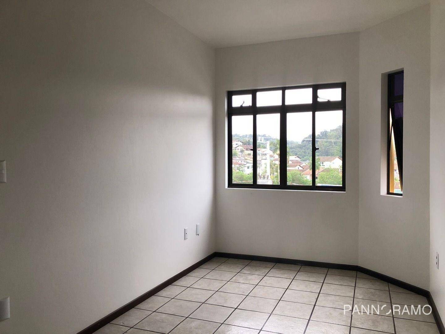 Apartamento para alugar com 2 quartos, 80m² - Foto 6