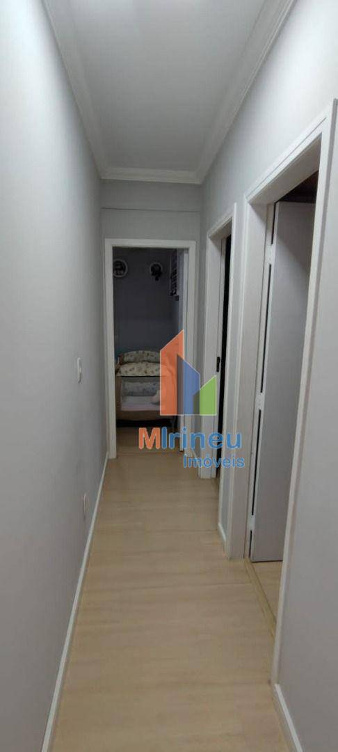 Apartamento à venda com 3 quartos, 77m² - Foto 9