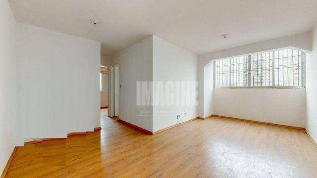 Apartamento à venda com 2 quartos, 65m² - Foto 1