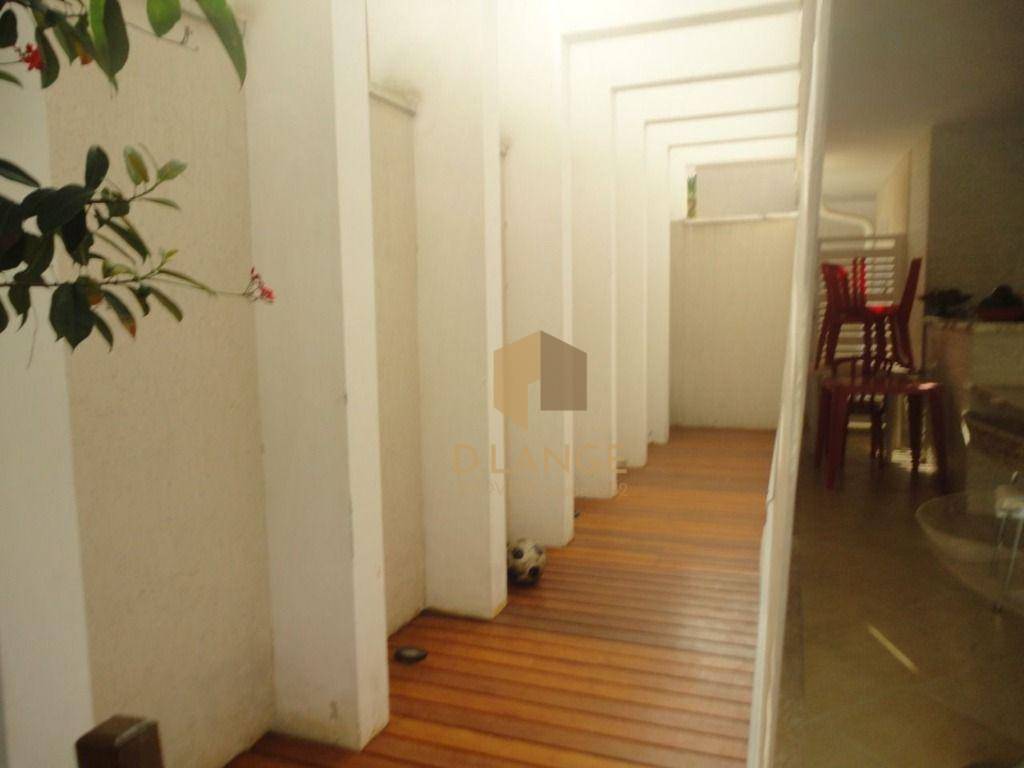 Casa de Condomínio à venda com 4 quartos, 450m² - Foto 32