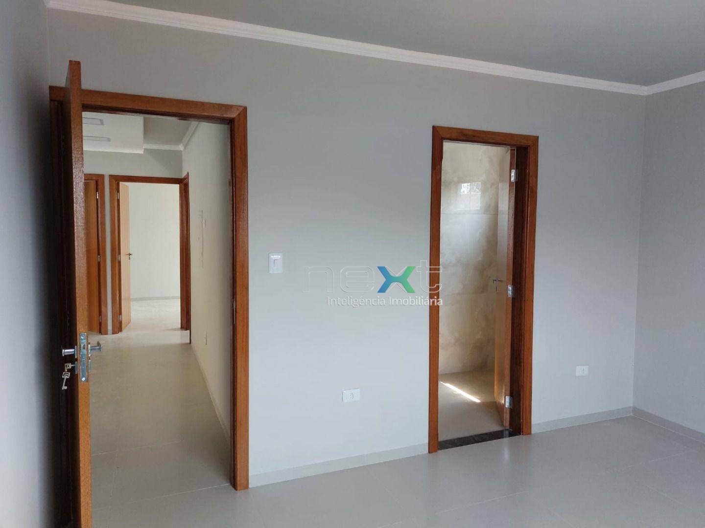 Casa à venda com 3 quartos, 230m² - Foto 10