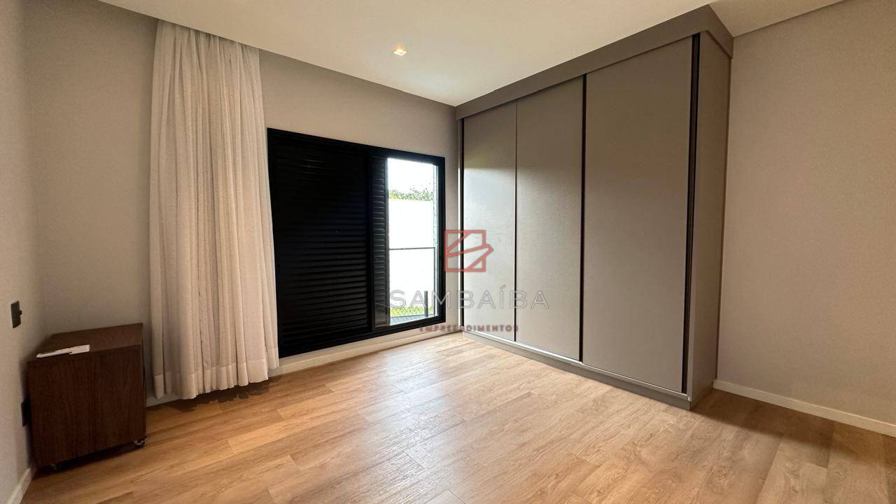 Casa de Condomínio para alugar com 3 quartos, 300m² - Foto 45