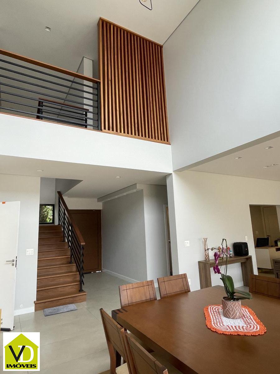 Casa de Condomínio à venda com 4 quartos, 395m² - Foto 4