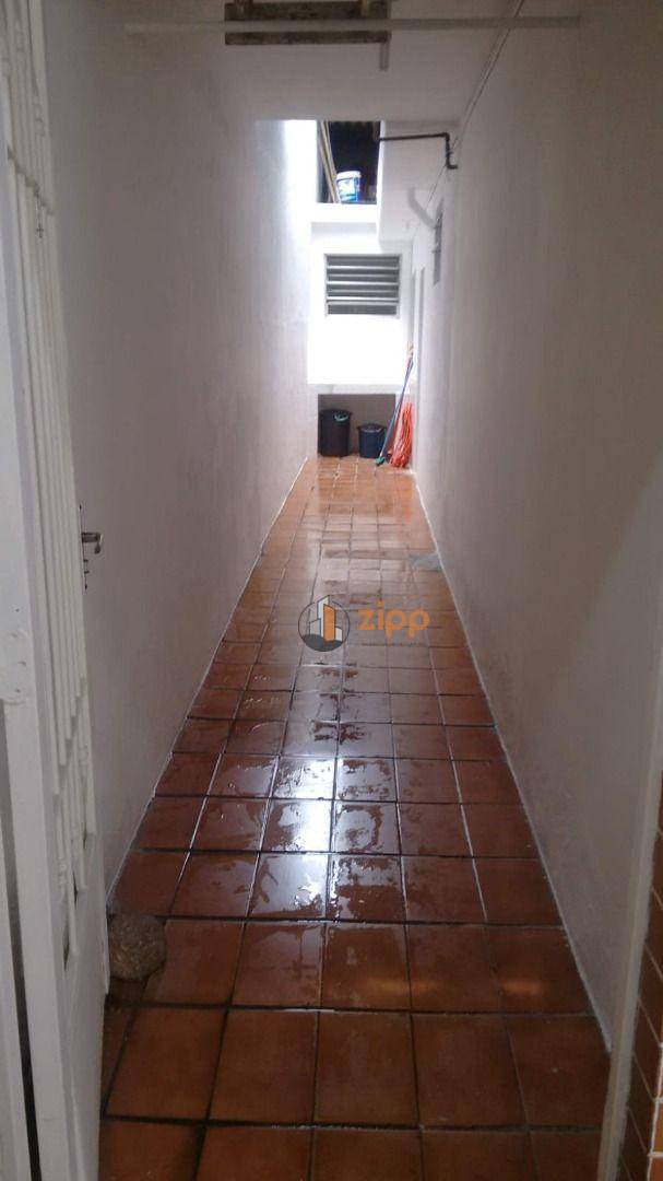 Casa à venda com 3 quartos, 300m² - Foto 18