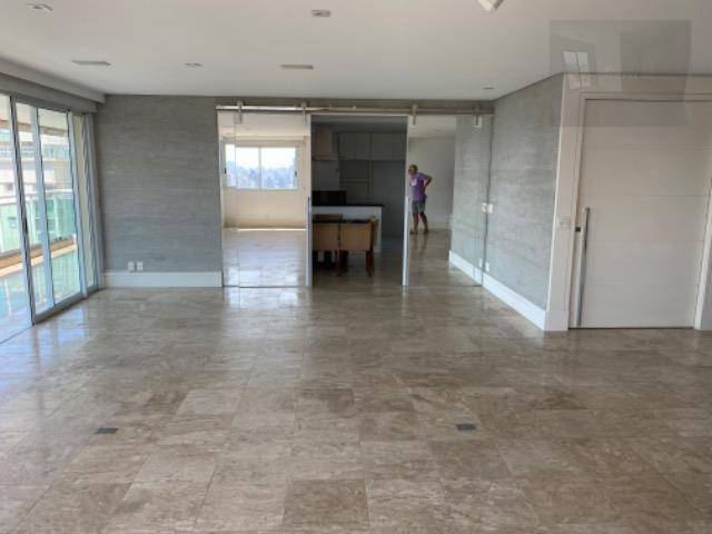 Apartamento para alugar com 4 quartos, 240m² - Foto 2