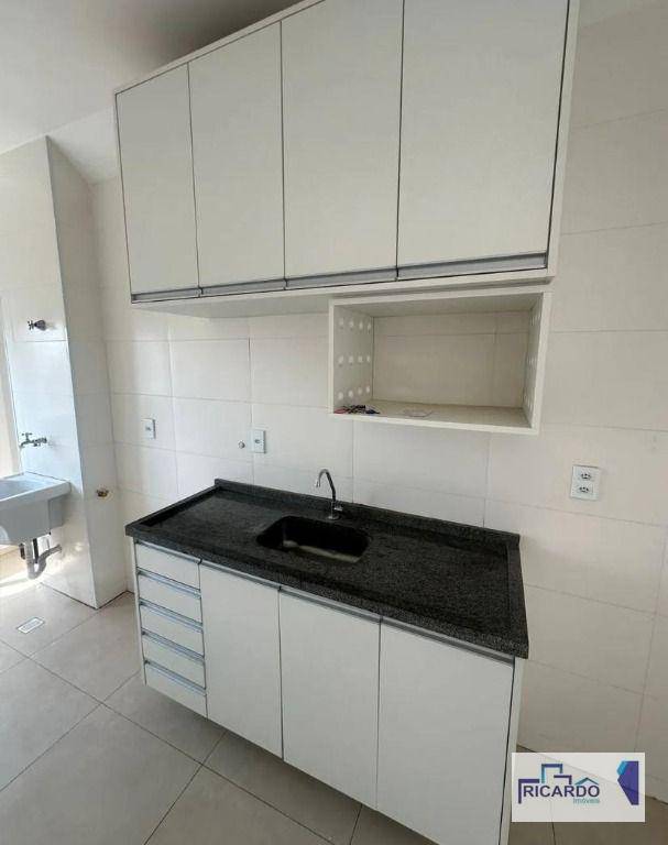 Apartamento à venda com 2 quartos, 57m² - Foto 8