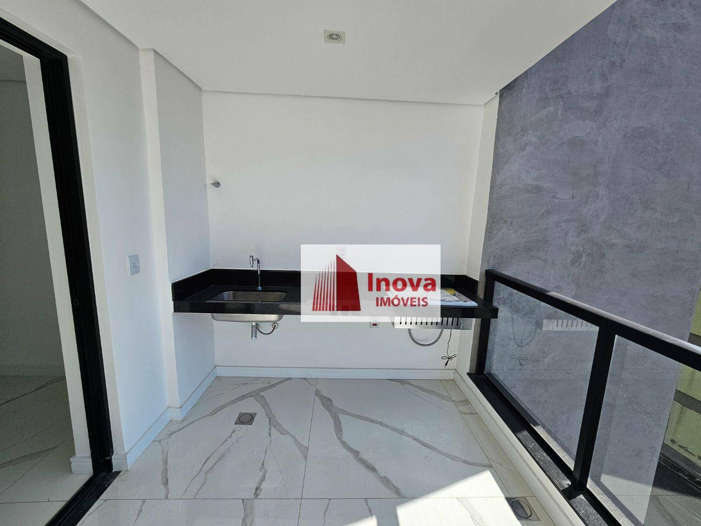 Apartamento à venda com 3 quartos, 140m² - Foto 8