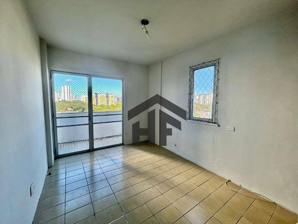 Apartamento à venda com 3 quartos, 170m² - Foto 8