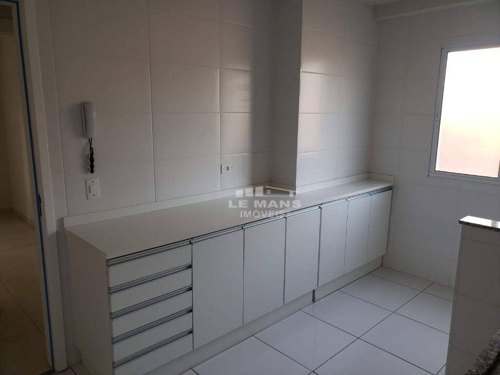 Apartamento à venda com 2 quartos, 63m² - Foto 7