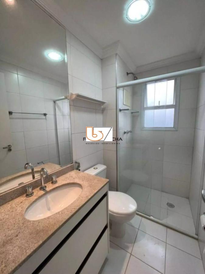 Apartamento para alugar com 3 quartos, 202m² - Foto 27