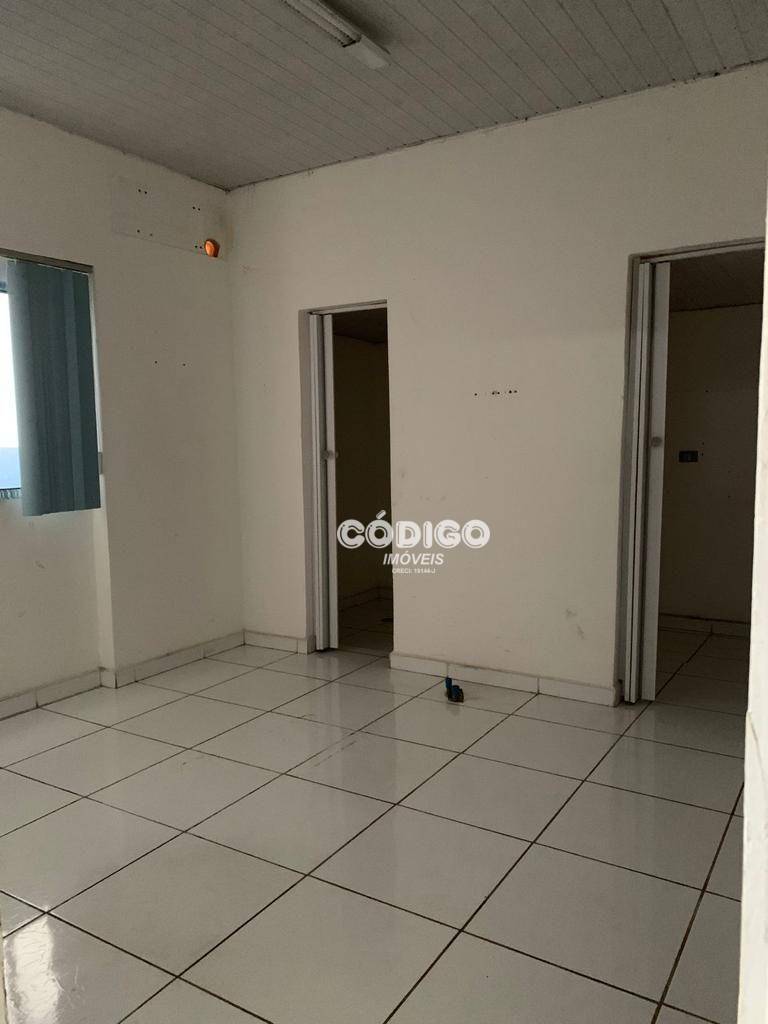 Casa para alugar, 330m² - Foto 10