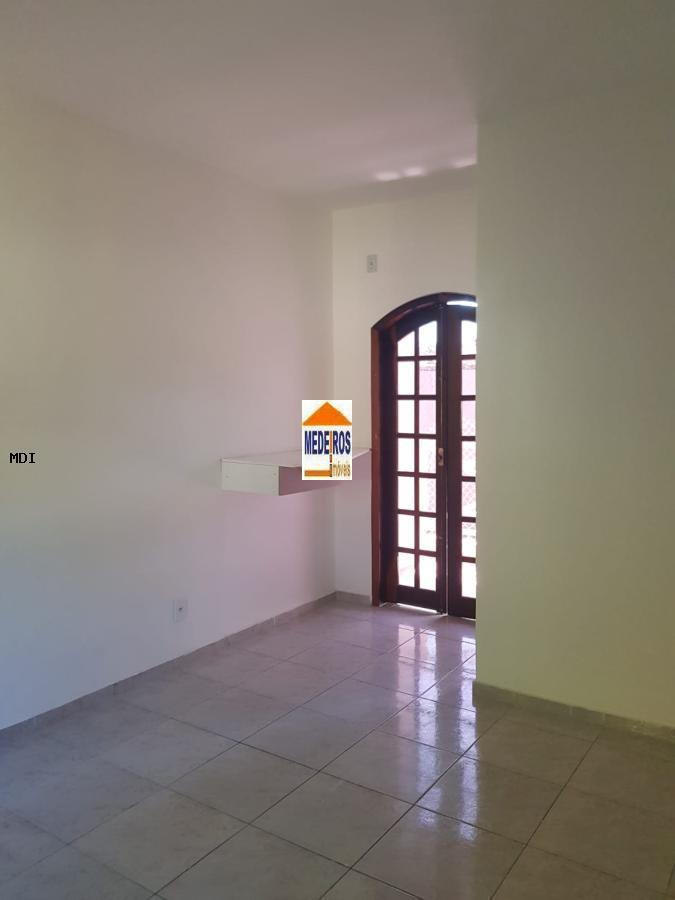 Casa à venda com 4 quartos, 185m² - Foto 9