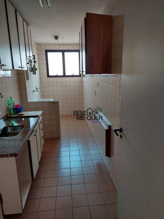 Apartamento à venda com 2 quartos, 56m² - Foto 4