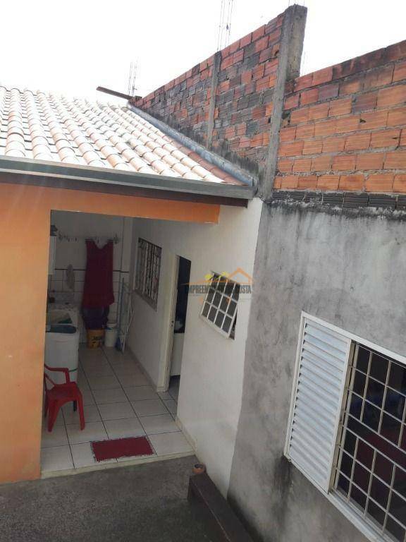 Casa à venda com 3 quartos, 138m² - Foto 16