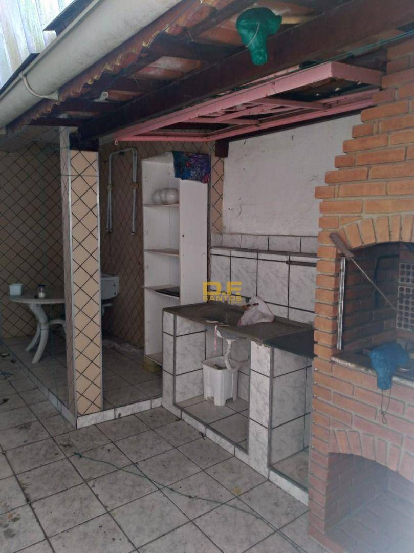 Casa à venda com 2 quartos, 1m² - Foto 8