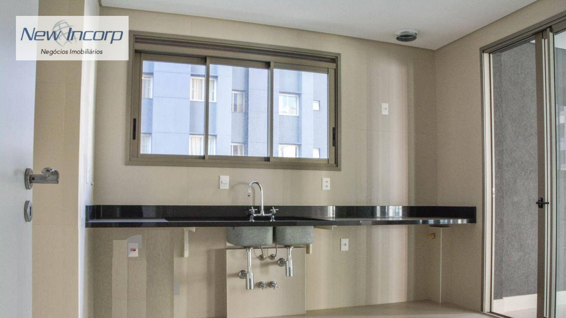 Apartamento à venda com 3 quartos, 270m² - Foto 7