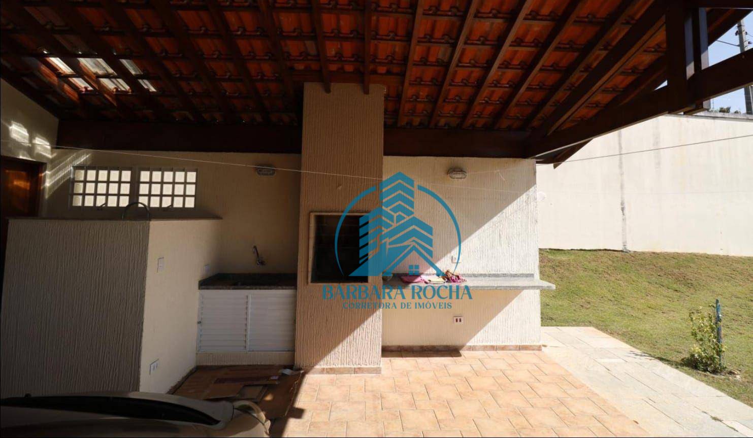 Casa para alugar com 3 quartos, 195m² - Foto 1