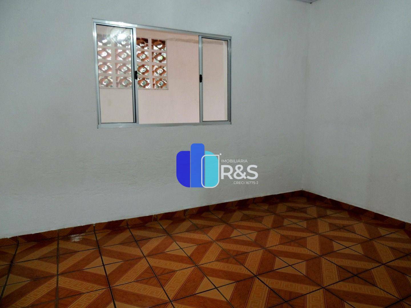 Casa à venda com 3 quartos, 162m² - Foto 4