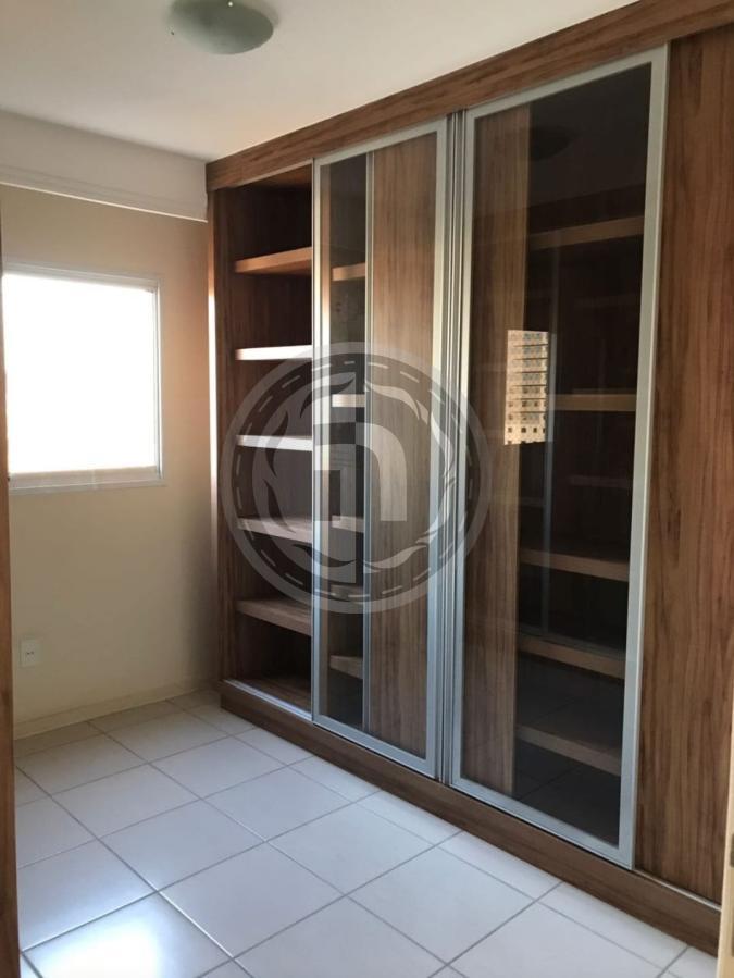 Apartamento à venda com 3 quartos, 97m² - Foto 16