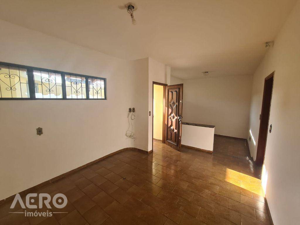 Casa à venda com 3 quartos, 182m² - Foto 21