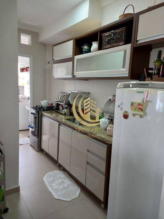 Apartamento à venda com 2 quartos, 65m² - Foto 3