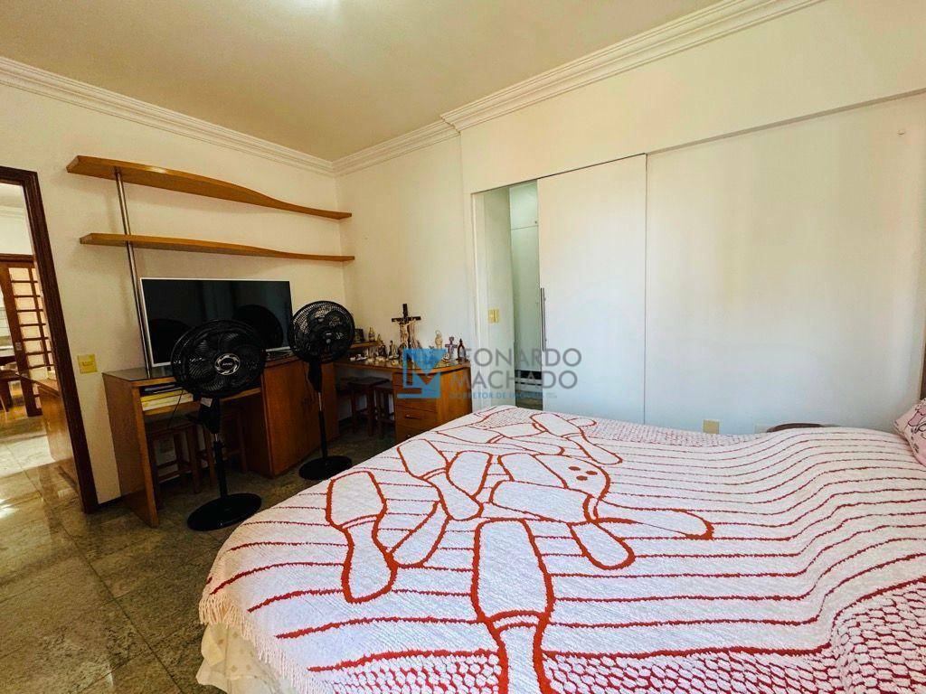 Apartamento à venda com 3 quartos, 161m² - Foto 15