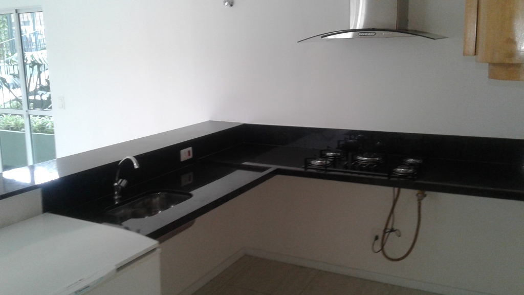 Apartamento à venda com 2 quartos, 63m² - Foto 4