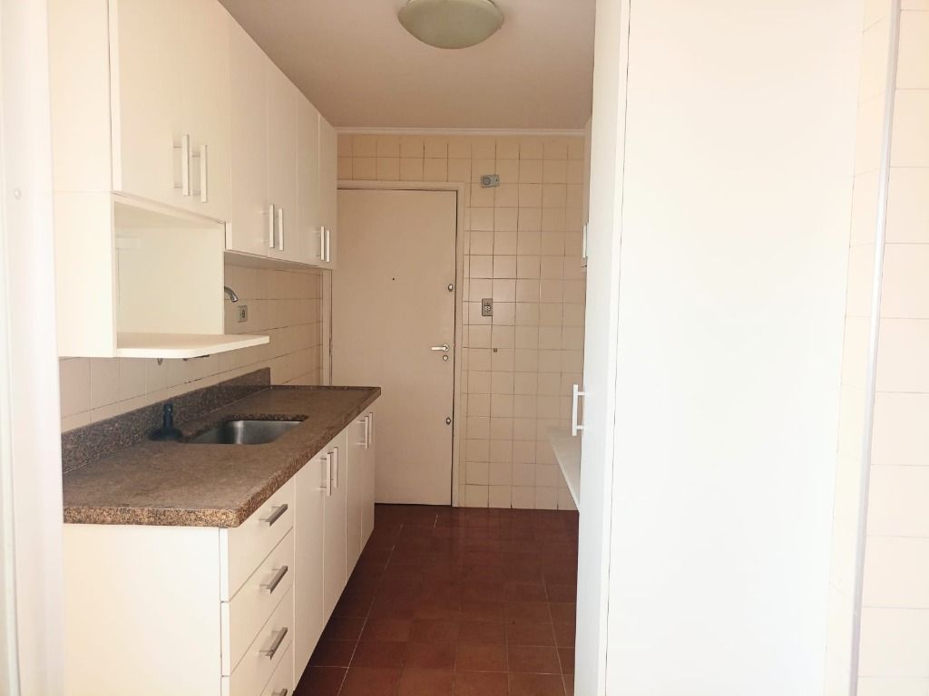 Apartamento para alugar com 3 quartos, 85m² - Foto 25