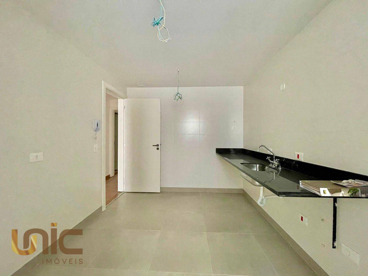 Apartamento à venda com 2 quartos, 76m² - Foto 10