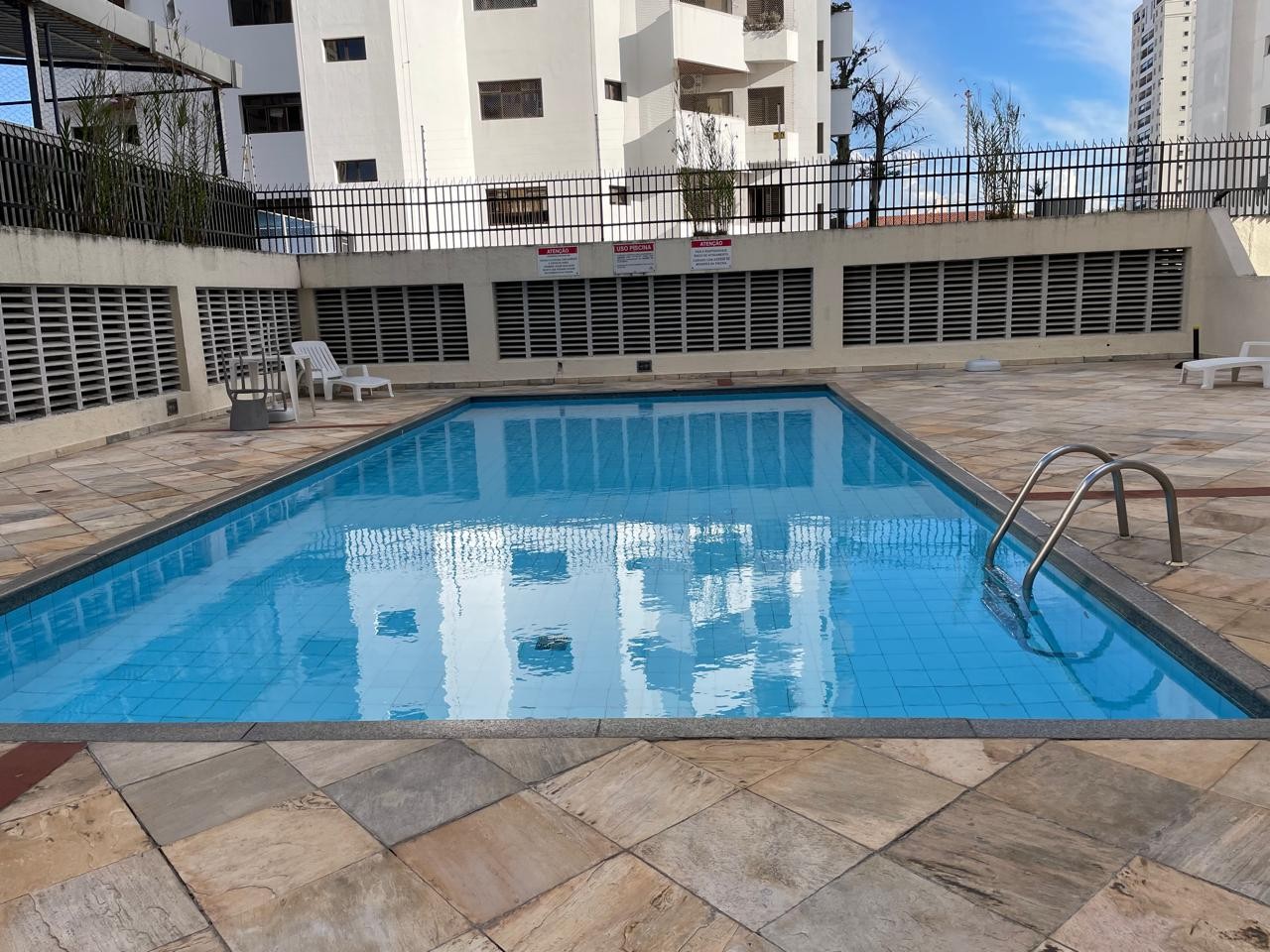 Apartamento para alugar com 3 quartos, 113m² - Foto 40
