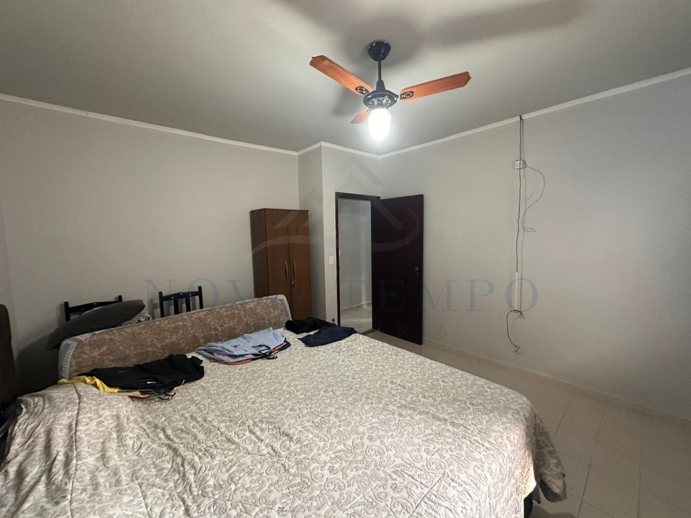 Casa à venda com 2 quartos, 176m² - Foto 4
