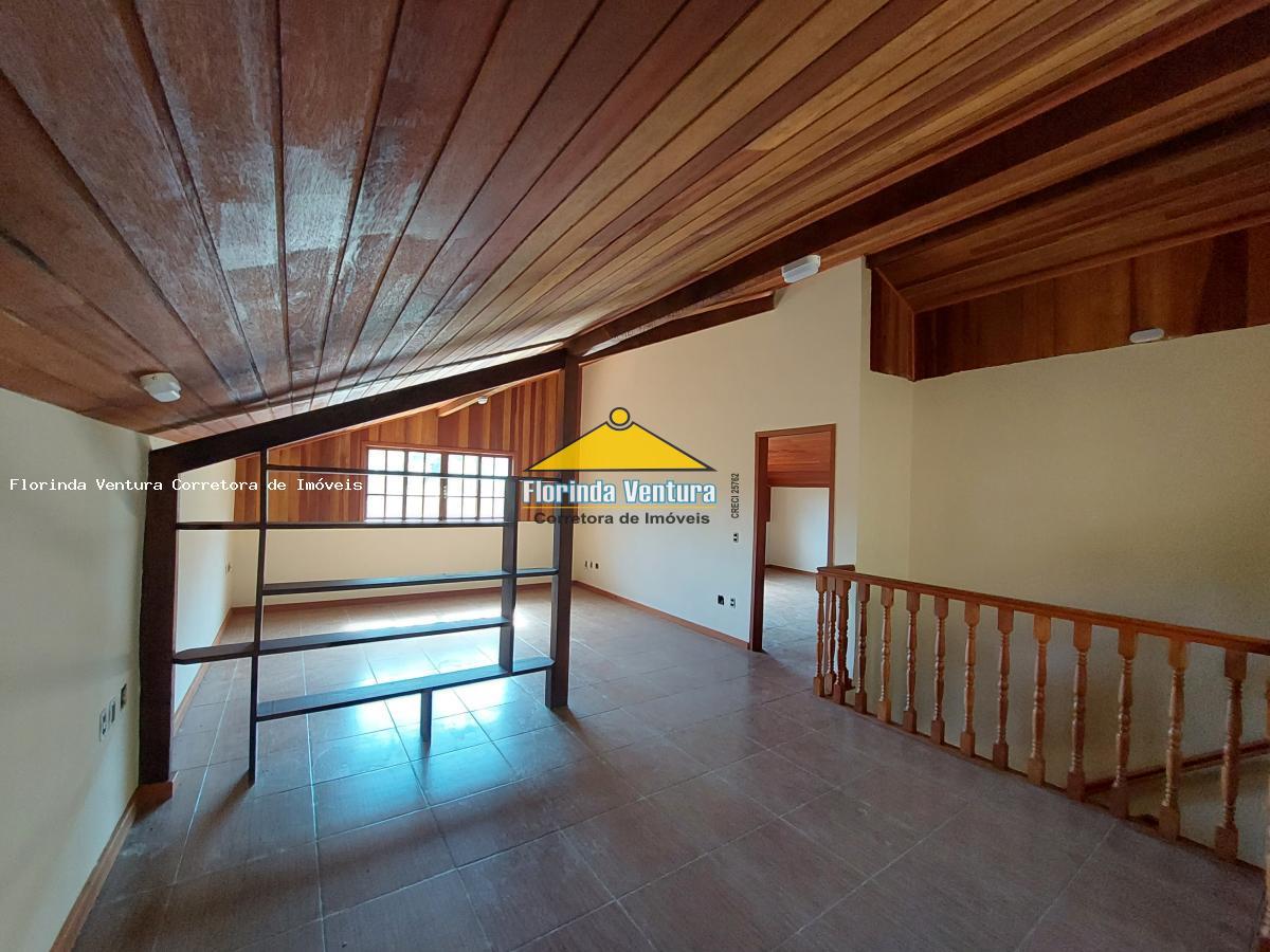 Casa de Condomínio à venda com 3 quartos, 220m² - Foto 15