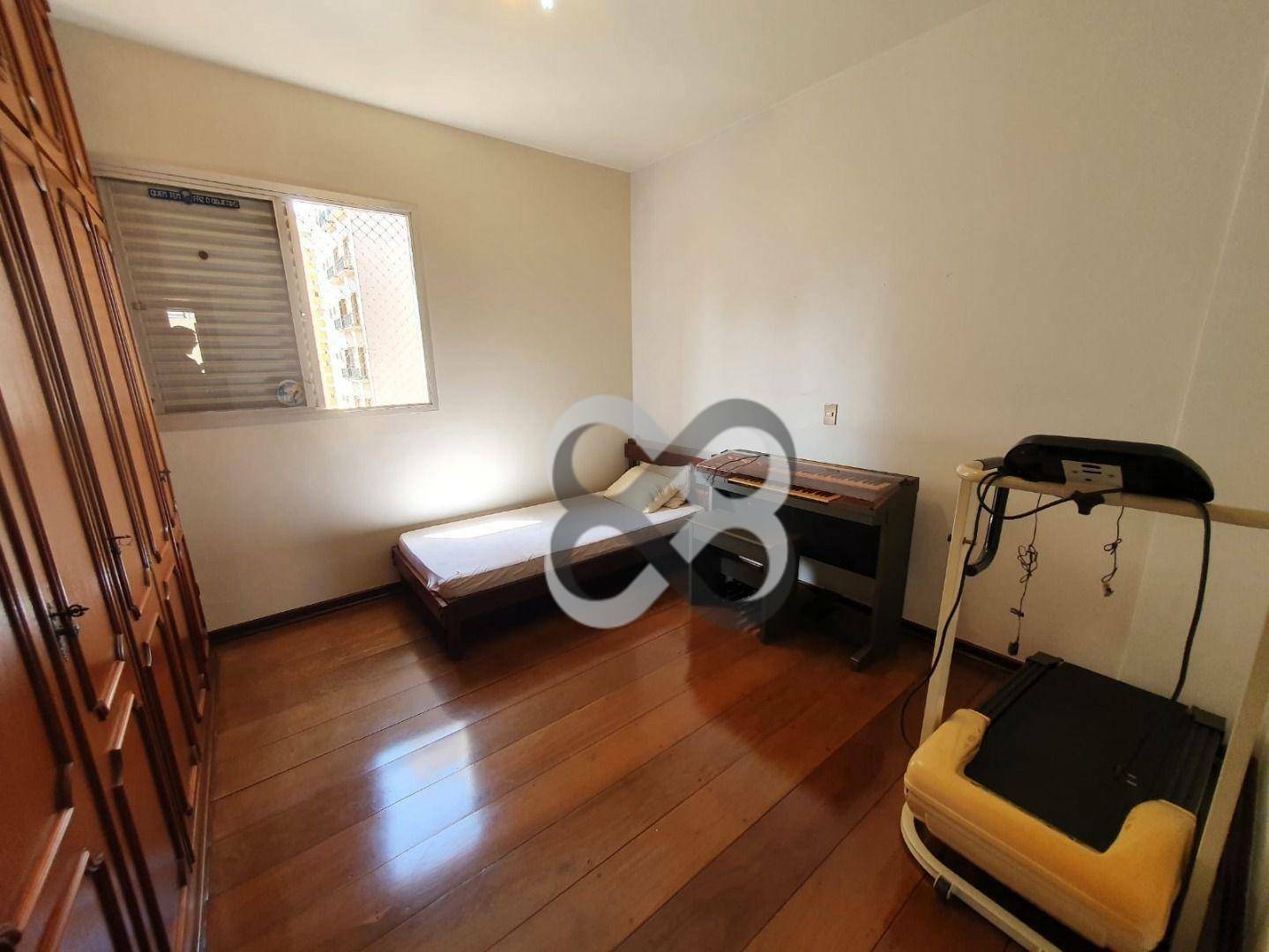 Apartamento à venda com 5 quartos, 231m² - Foto 14