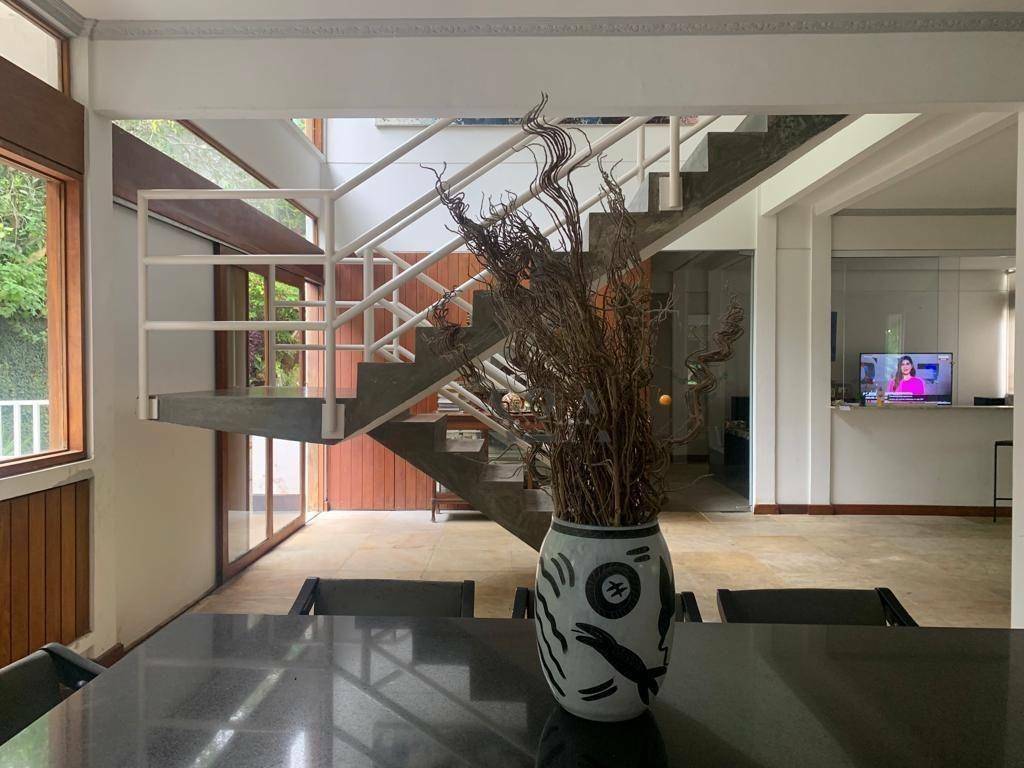 Casa à venda com 4 quartos, 400m² - Foto 8