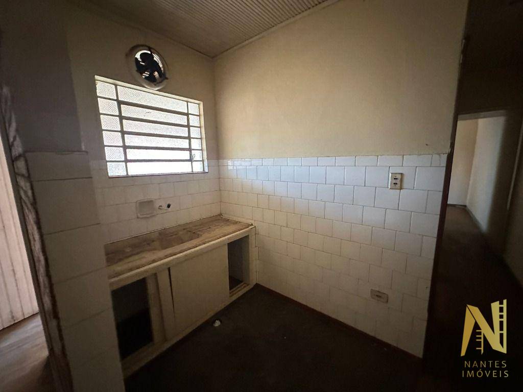 Casa à venda com 3 quartos, 260m² - Foto 20