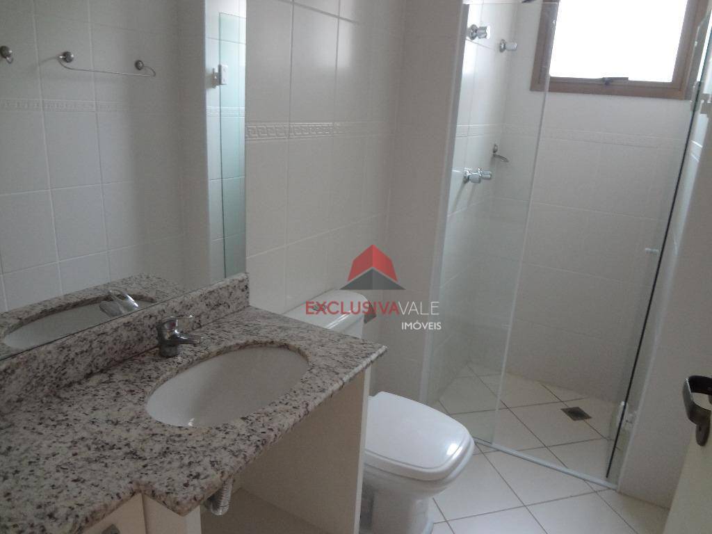 Apartamento para alugar com 4 quartos, 220m² - Foto 9