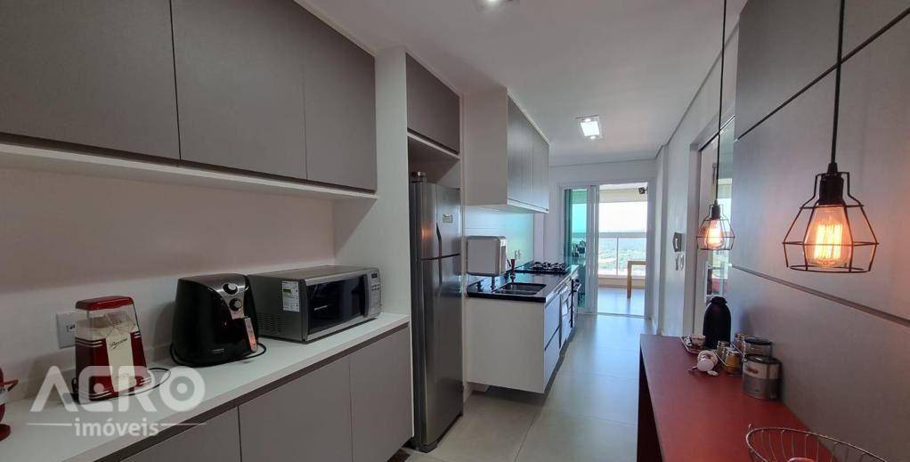 Apartamento à venda com 3 quartos, 137m² - Foto 7