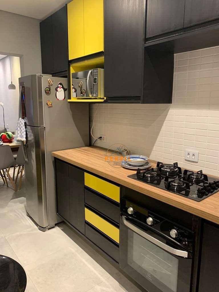 Apartamento à venda com 2 quartos, 62m² - Foto 13