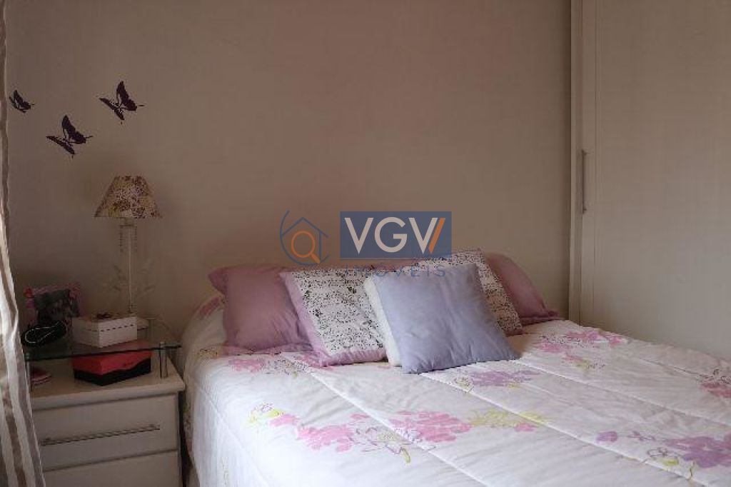 Apartamento à venda com 2 quartos, 62m² - Foto 7