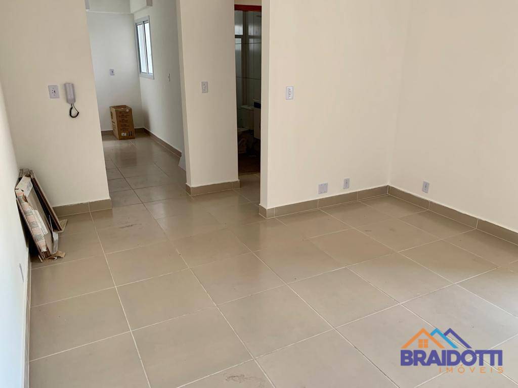 Apartamento à venda com 2 quartos, 58m² - Foto 6